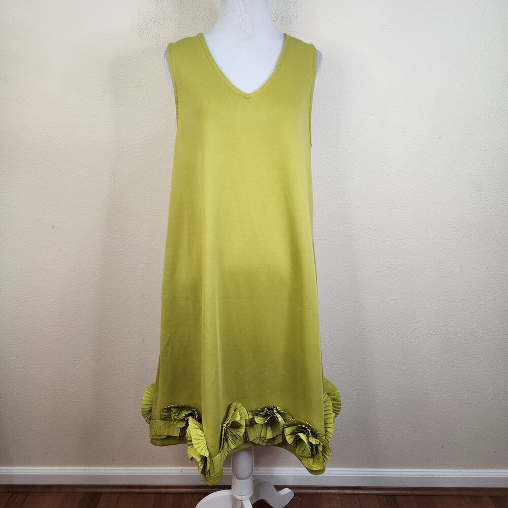 dalin Women's Mod Shift Dress Sleeveless Avocado Ruffle Trim Size Medium NWT